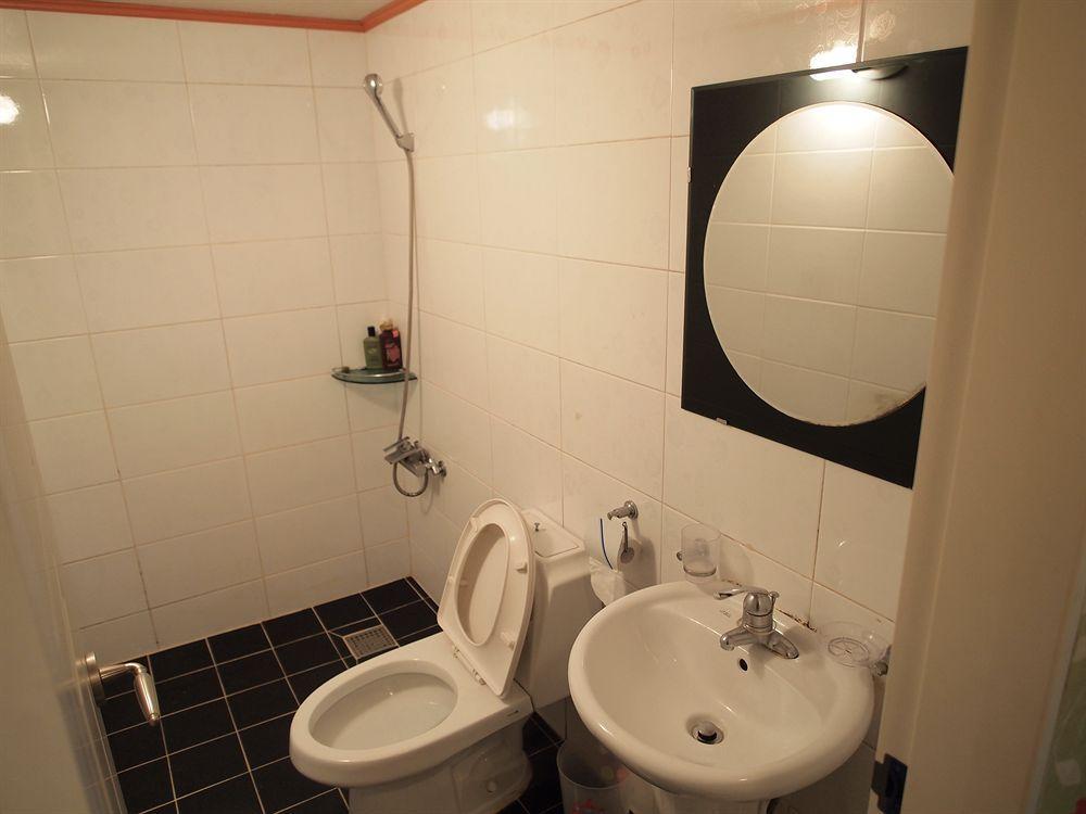 Shinchon Guest House Seul Zewnętrze zdjęcie