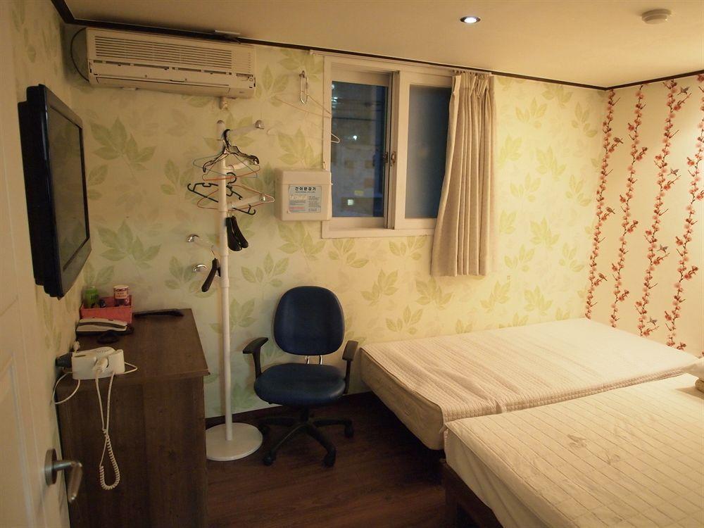 Shinchon Guest House Seul Zewnętrze zdjęcie